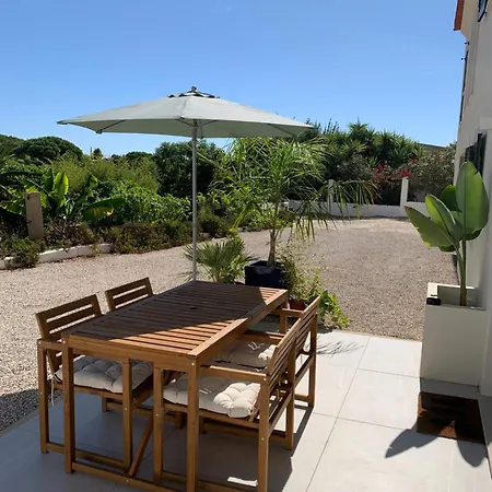 A Tranquil Garden Apartment, - Benagil Appartamento